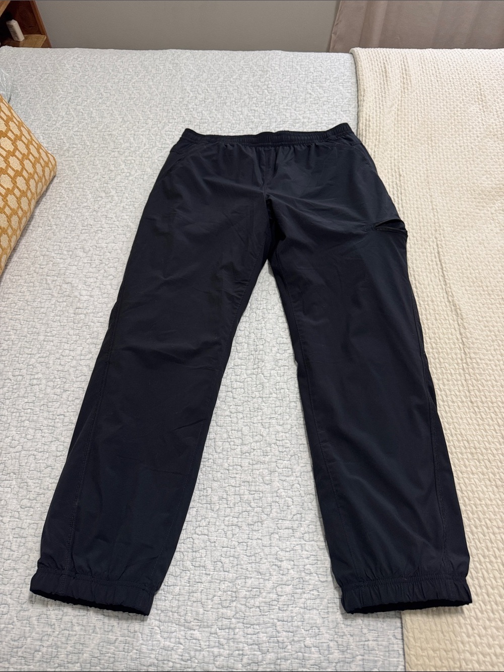 Eddie Bauer Black Lightweight Nylon Jogger Pants
